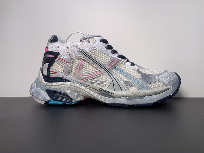 BALCIA RUNNER SNEAKER