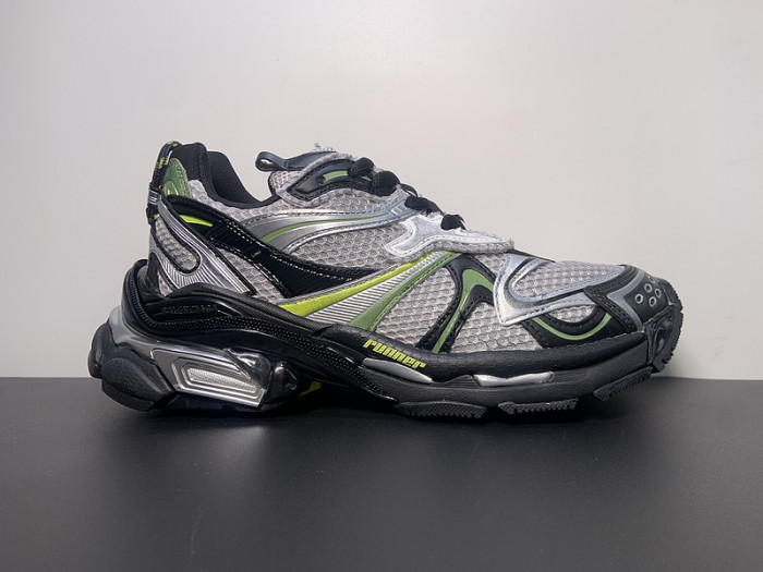 BALCIA RUNNER SNEAKER