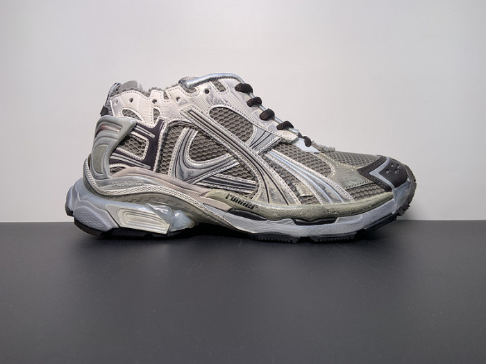 BALCIA RUNNER SNEAKER