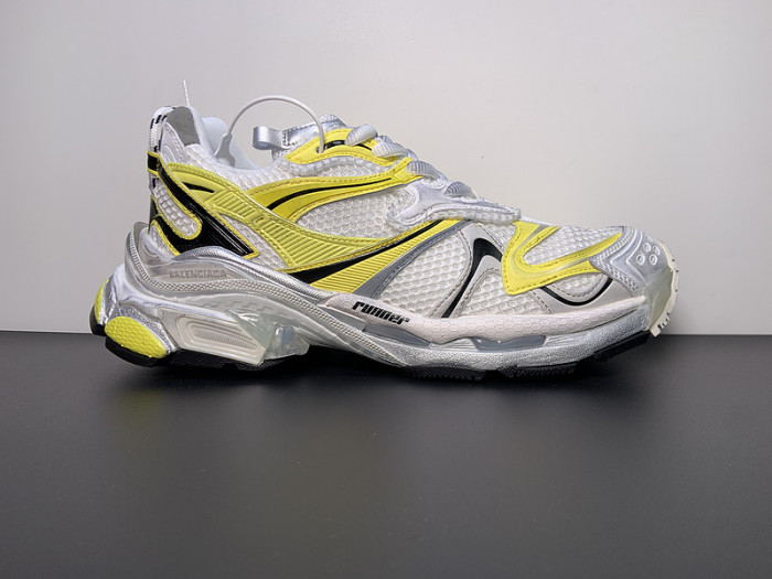 BALCIA RUNNER SNEAKER