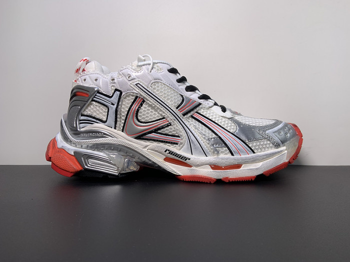 BALCIA RUNNER SNEAKER