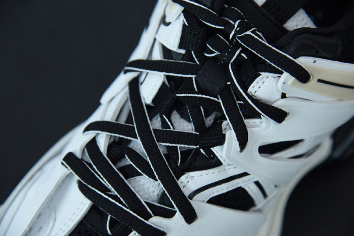 BALCIA Track SNEAKER