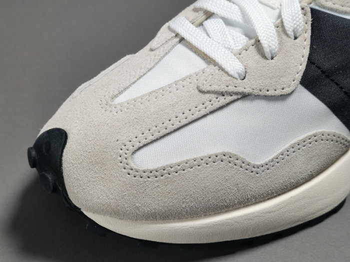 New Balance 327 Sea Salt Black MS327FE