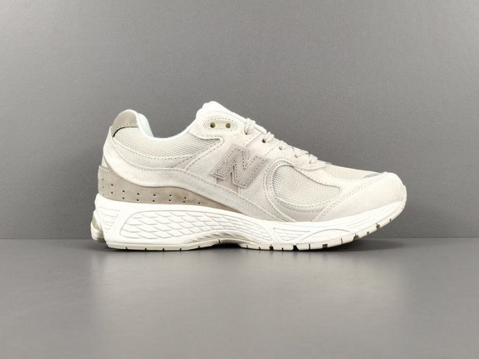 New Balance 2002R ''Light Dark Tan'' M2002RJN