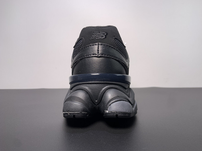 New Balance 9060 Triple Black Leather U9060NRI