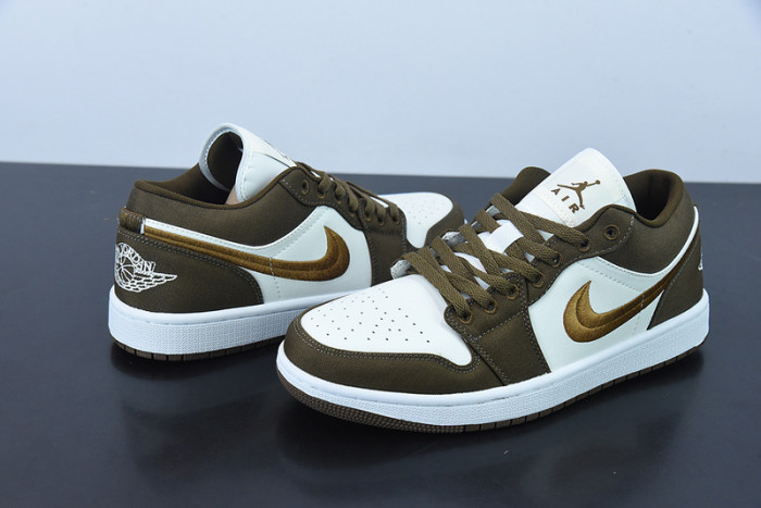 Air Jordan 1 Low SE "Light Olive" DV0426-301