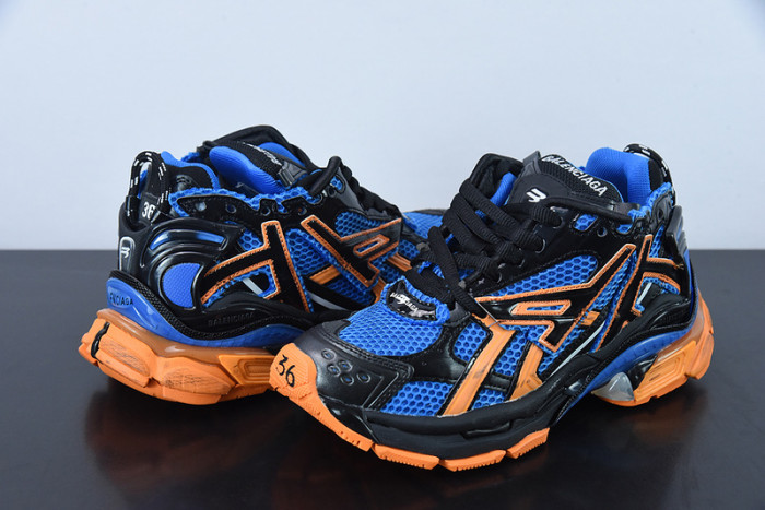 BALCIA RUNNER SNEAKER