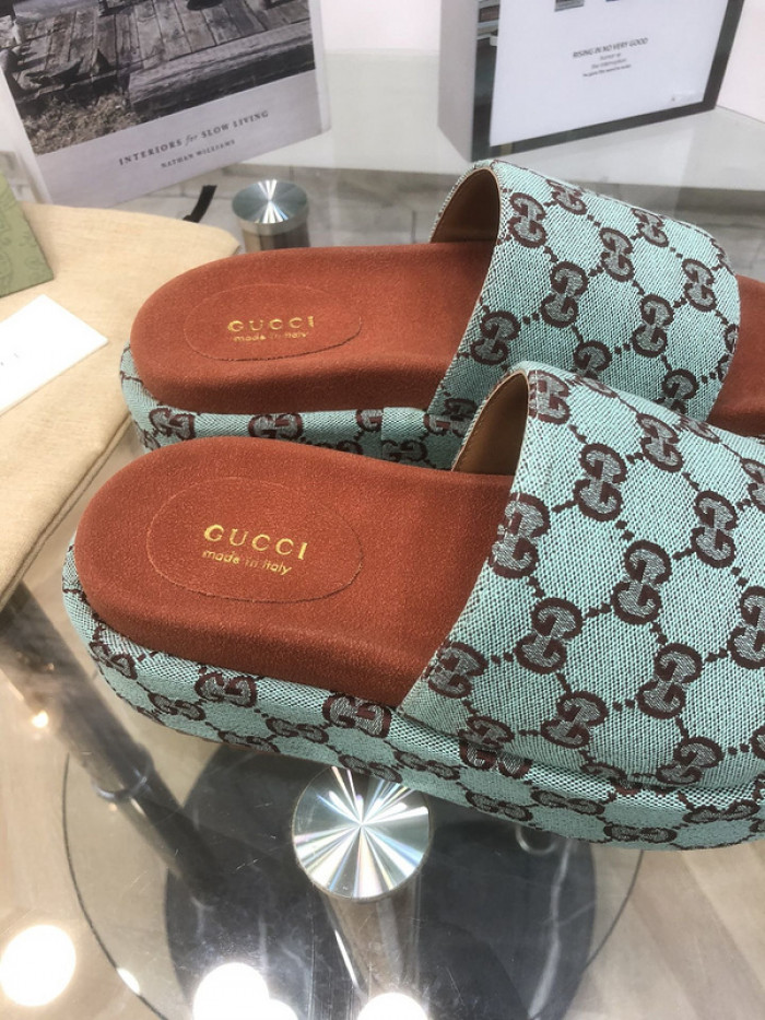 GCI GG Slide Sandal