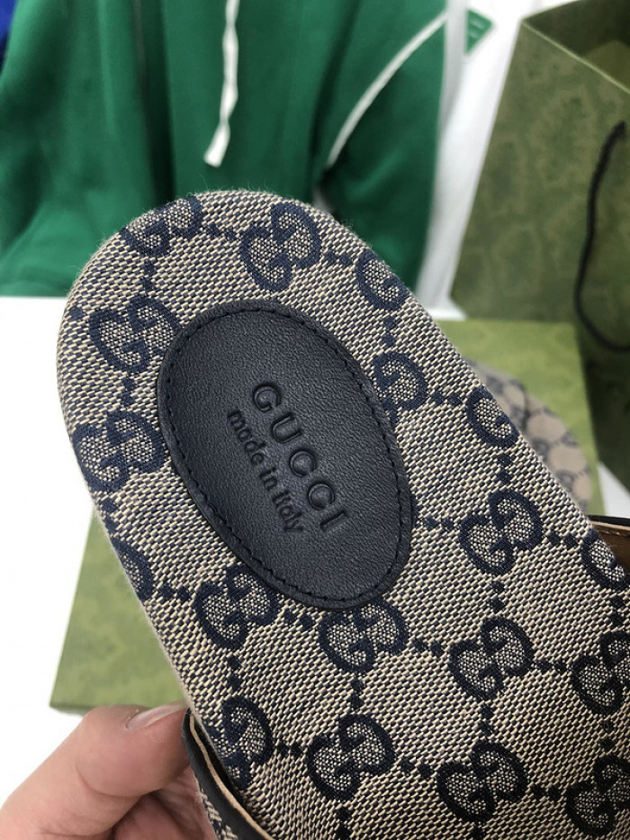 GCI GG Slide Sandal