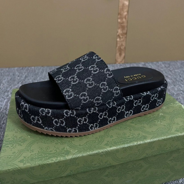 GCI GG Slide Sandal