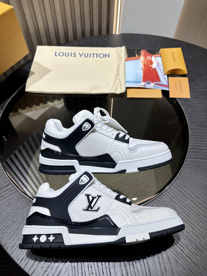 LUSV SNEAKERS