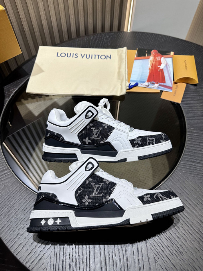 LUSV SNEAKERS