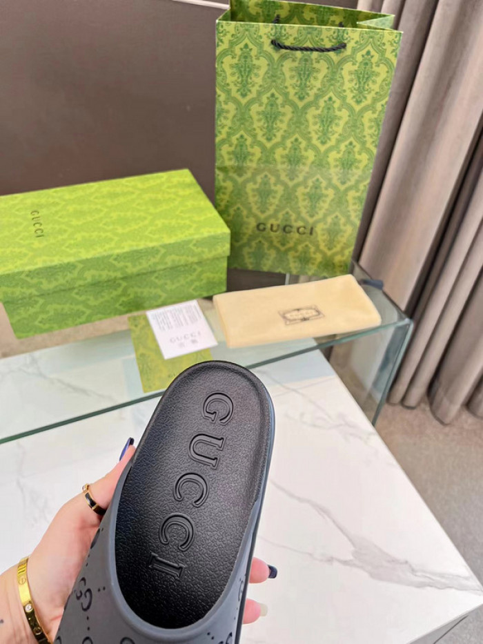GCI GG Slide Sandal