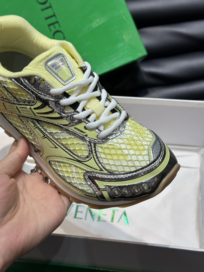 Bo*te*ga ve*ne*ta orbit sneaker