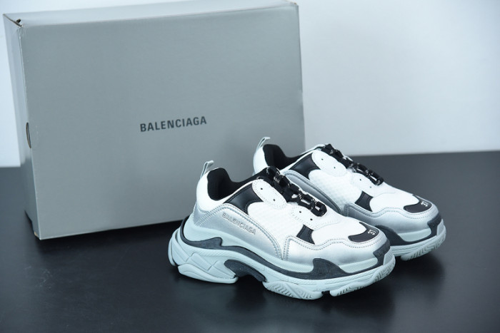 BALCIA Triple S Sneaker