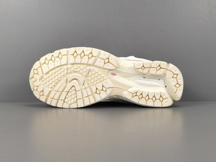 New Balance 2002R ＂Reflned Future＂ ML2002RDC