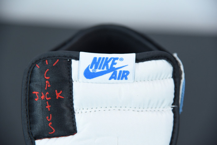 Travis Scott x Air Jordan 1 DH3227-105