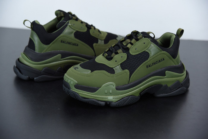 BALCIA Triple S Sneaker