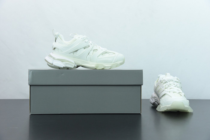 BALCIA Track SNEAKER