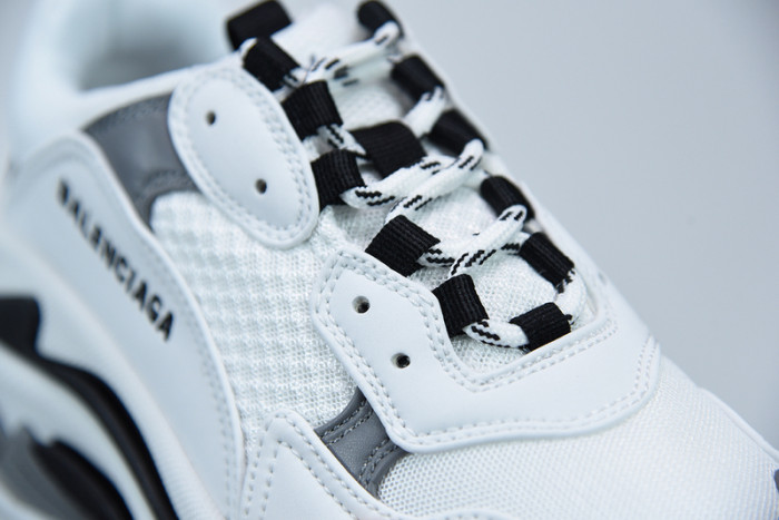 BALCIA Triple S Sneaker