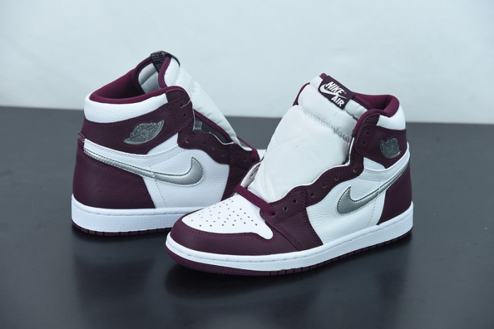 Air Jordan 1 High OG “Bordeaux” 555088-611