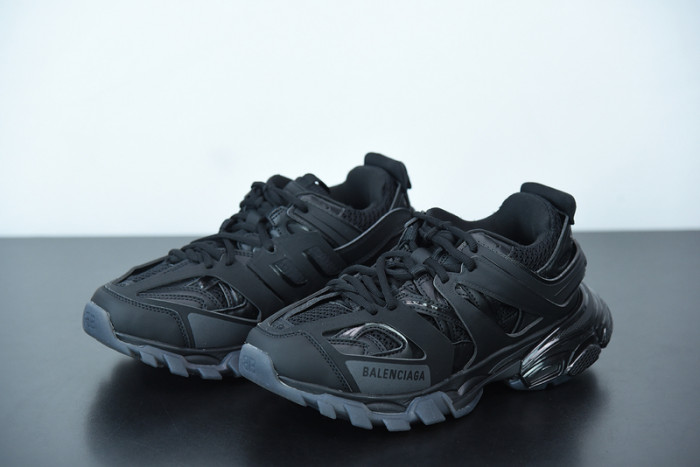 BALCIA Track SNEAKER