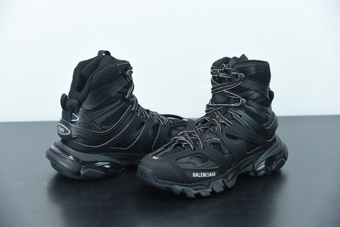 BALCIA Track SNEAKER