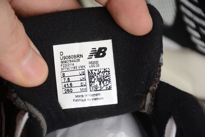 NEW BALANCE 9060 U9060BR