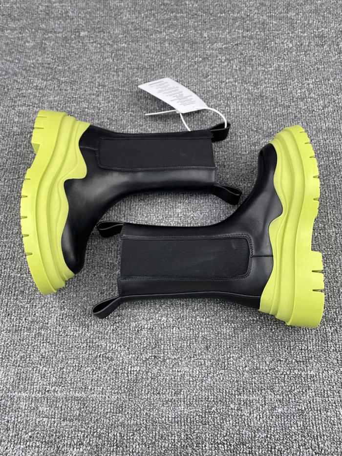 Bo*te*ga ve*ne*ta chelsea tire leather high boot