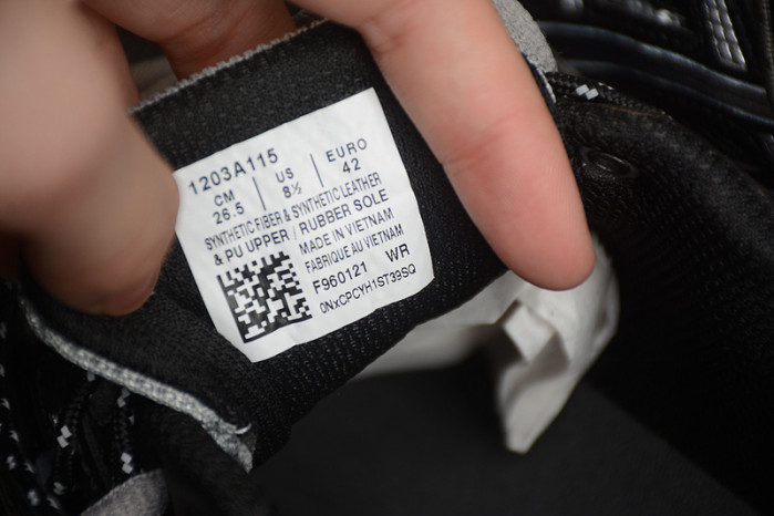 As*ic*s gel-1090 black silver - 1203a115-006