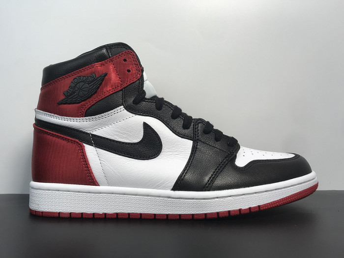 Air Jordan 1 High OG "SATIN BLACK TOE" CD0461-016