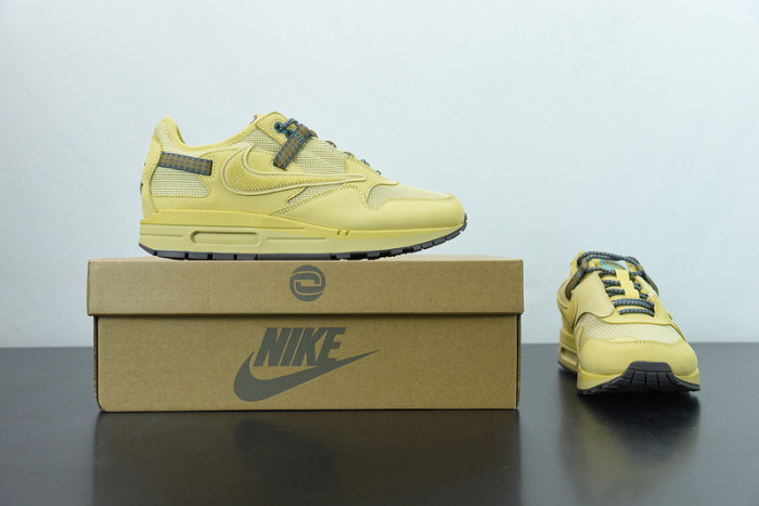 Travis Scott x Nike Air Max 1 