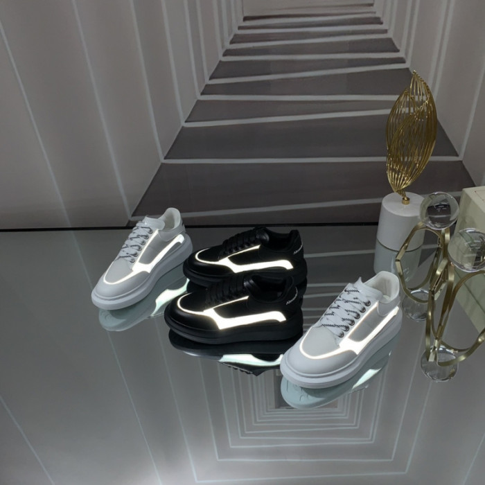 ALEXMQ Sneakers