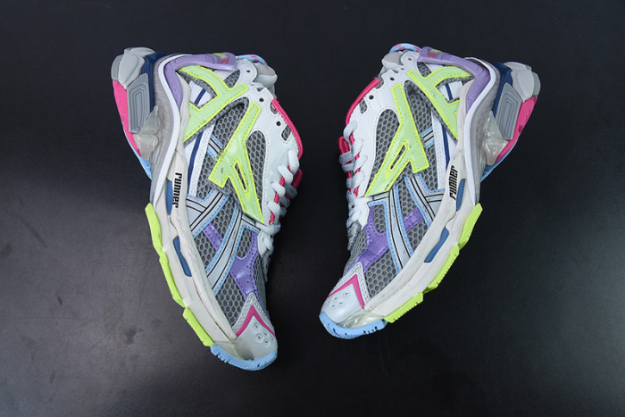 BALCIA RUNNER SNEAKER