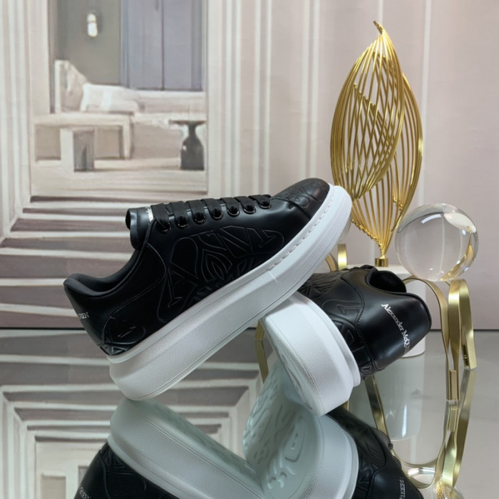ALEXMQ Sneakers