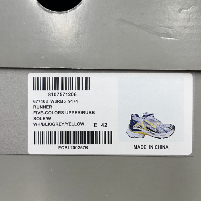 BALCIA RUNNER SNEAKER