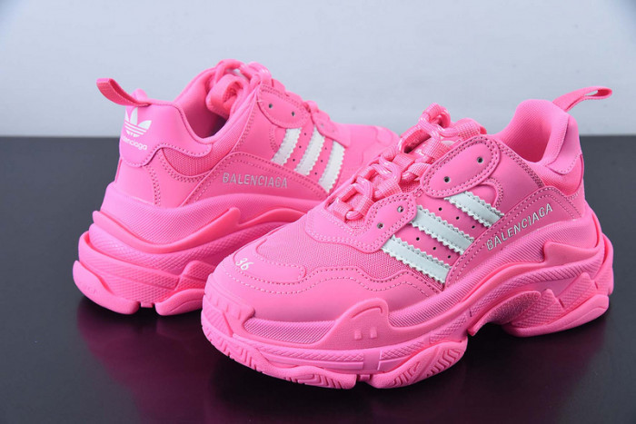 BALCIA TRIPLE S SNEAKER