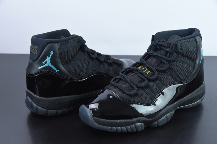 AIR JORDAN 11 RETRO 
