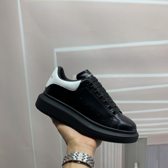 ALEXMQ Sneakers