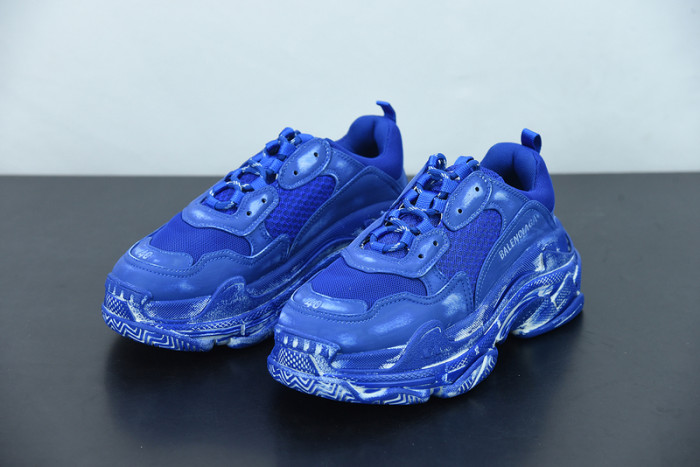 BALCIA Triple S Sneaker