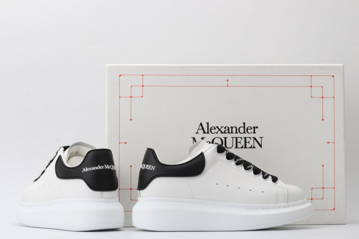 ALEXMQ Sneakers