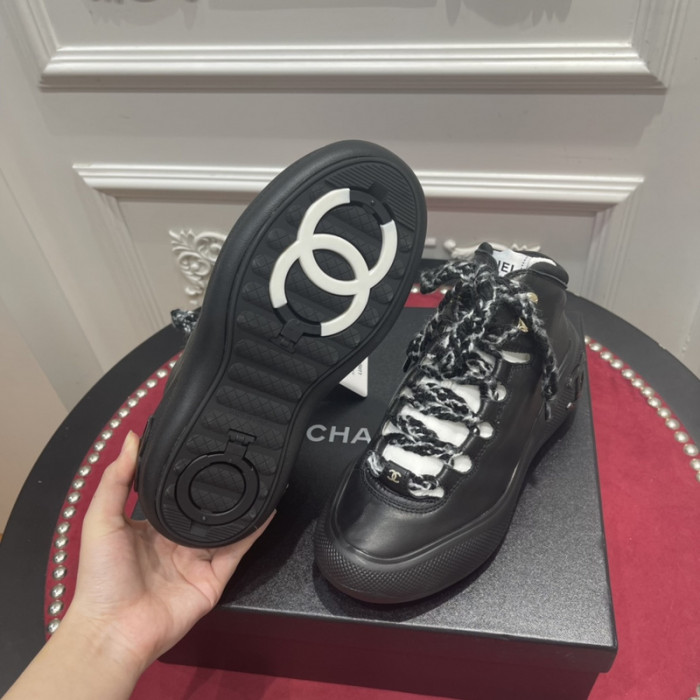 CHNL Sneaker