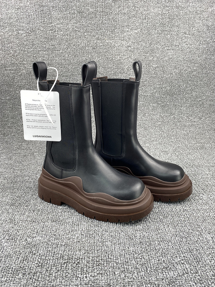 Bo*te*ga ve*ne*ta chelsea tire leather high boot