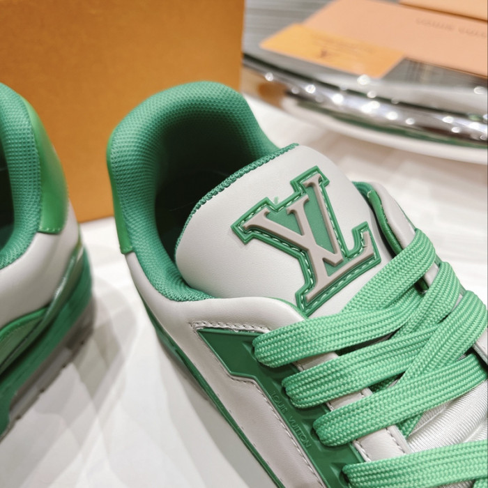 LUSV SNEAKERS