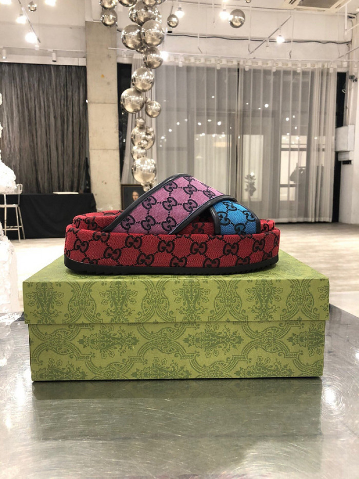 GCI GG Slide Sandal