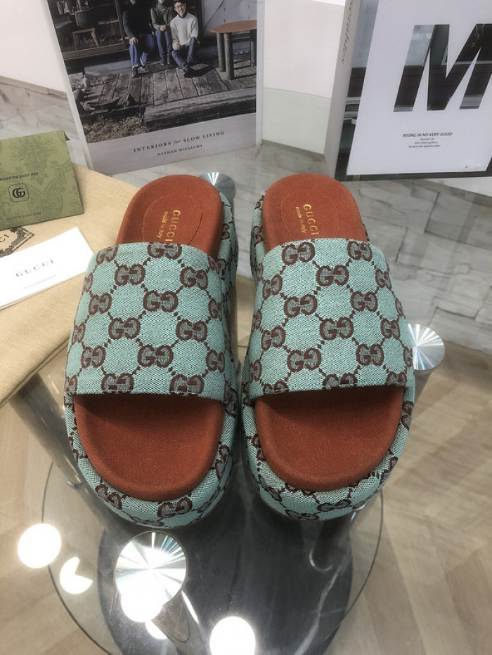 GCI GG Slide Sandal