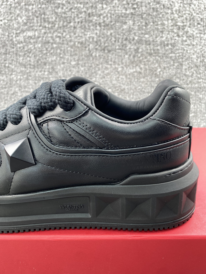 VALENTINO GARAVANI SNEAKER