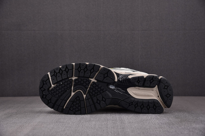 New Balance 1906R x GANNI Low Egret - M1906RGG