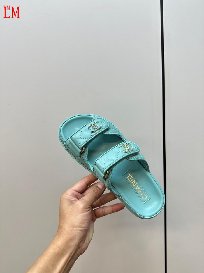 CN Slide Sandal
