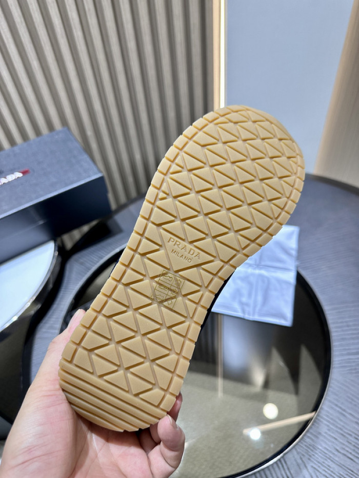 PRDA Sneaker